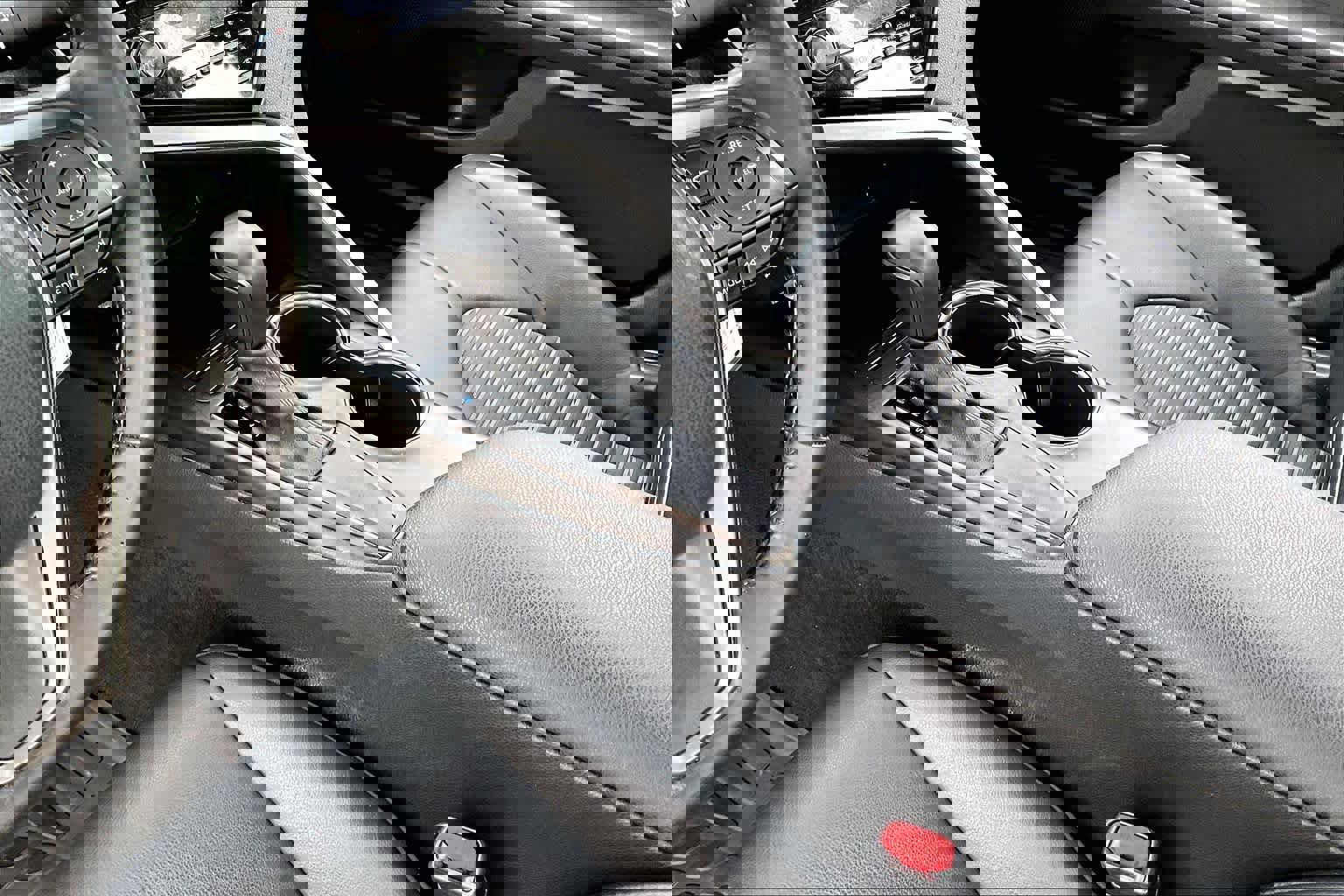 Certified 2021 Toyota Camry SE image 17