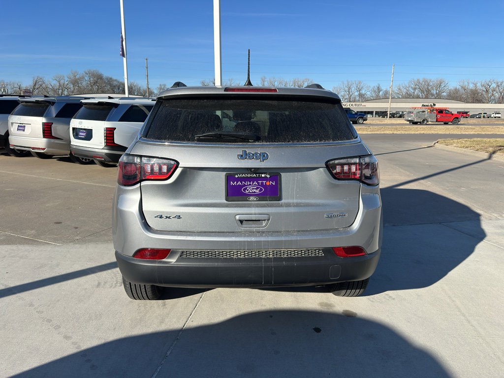 Used 2022 Jeep Compass Latitude w/ Convenience Group image 9