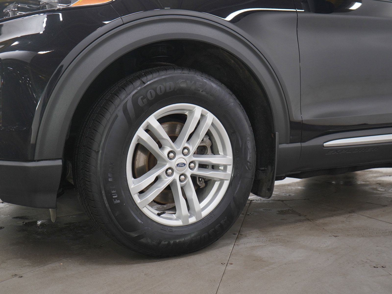 Used 2022 Ford Explorer XLT w/ Class IV Trailer Tow Package image 32