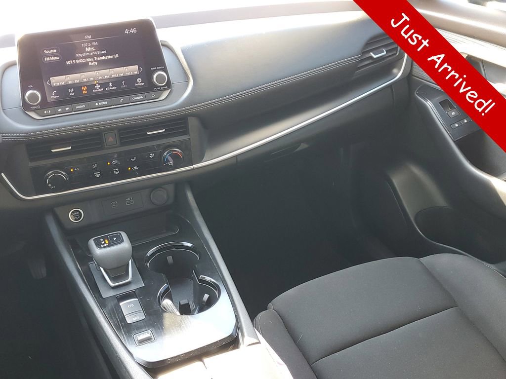 Used 2023 Nissan Rogue S FWD image 13