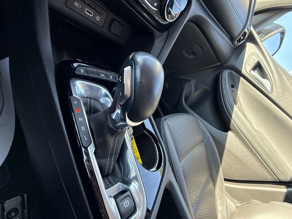 Certified 2020 Buick Encore GX Essence w/ Experience Buick Package image 22