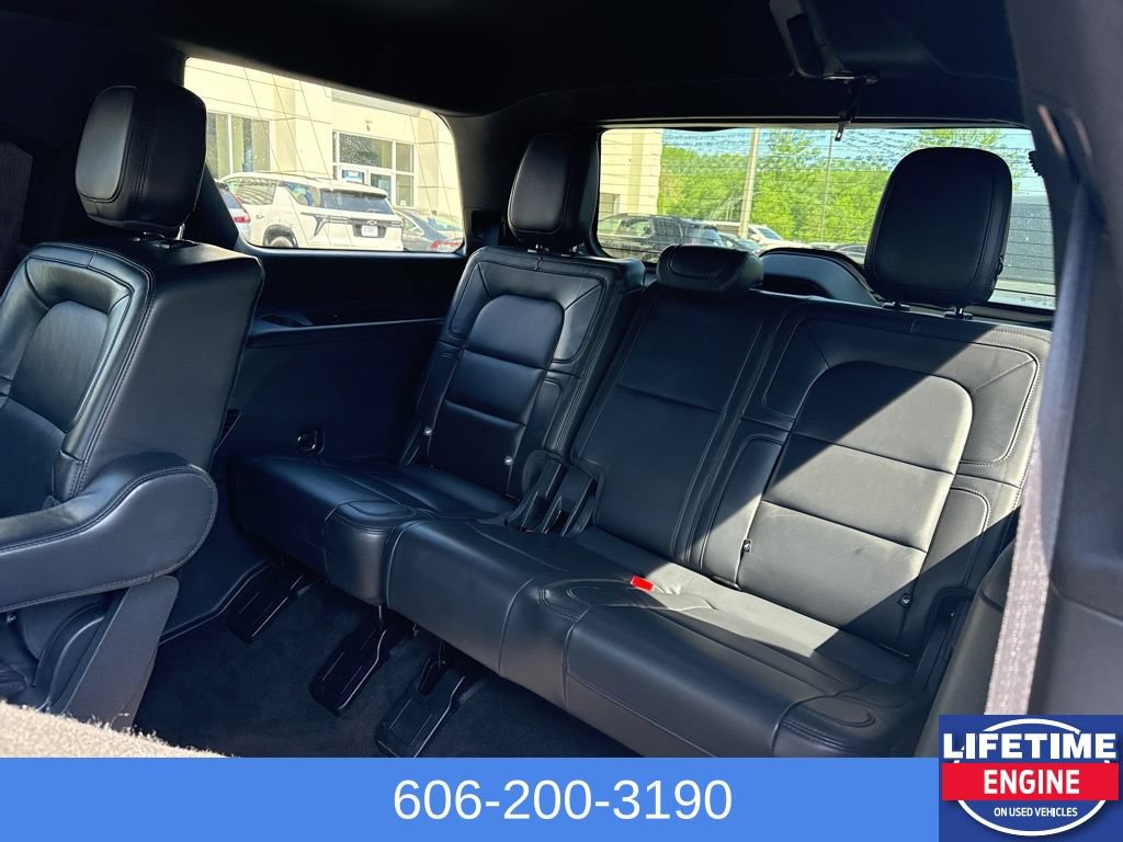 Used 2023 Lincoln Navigator Reserve AWD/4WD image 14