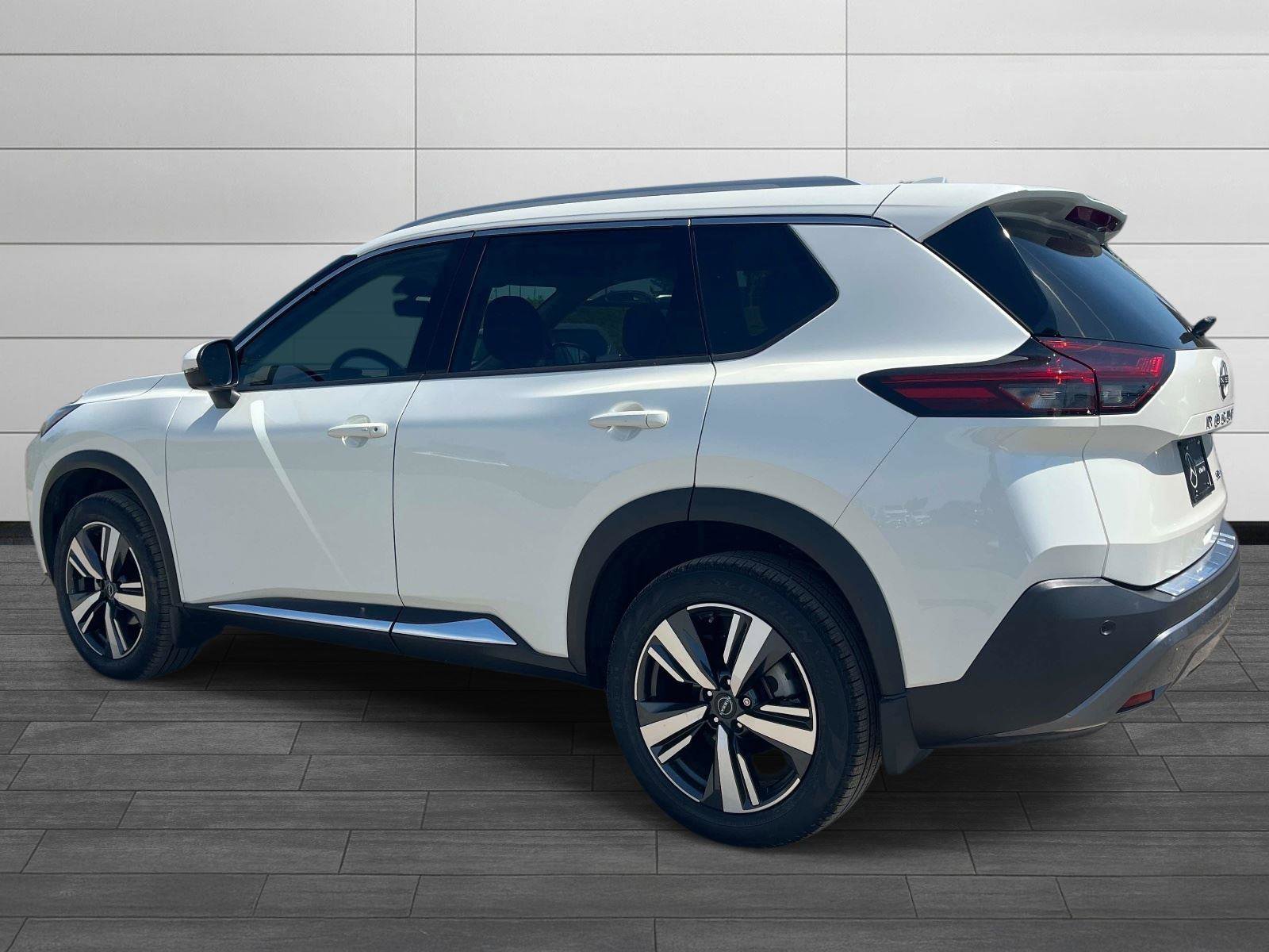 Used 2023 Nissan Rogue SL AWD/4WD image 5