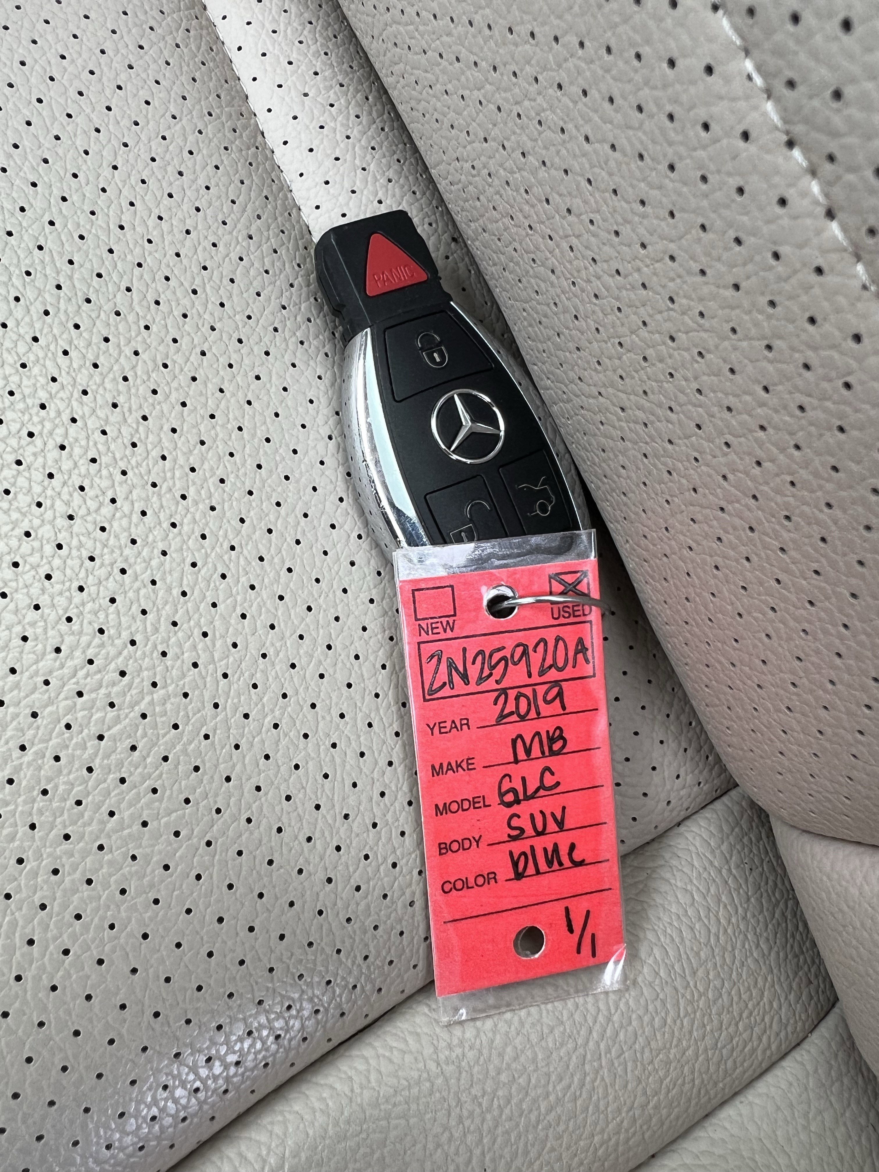 Used 2019 Mercedes-Benz GLC 300 4MATIC image 38