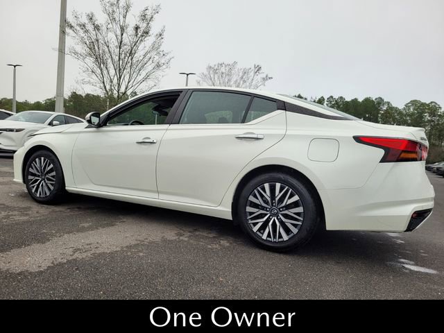 Used 2023 Nissan Altima 2.5 SV image 4