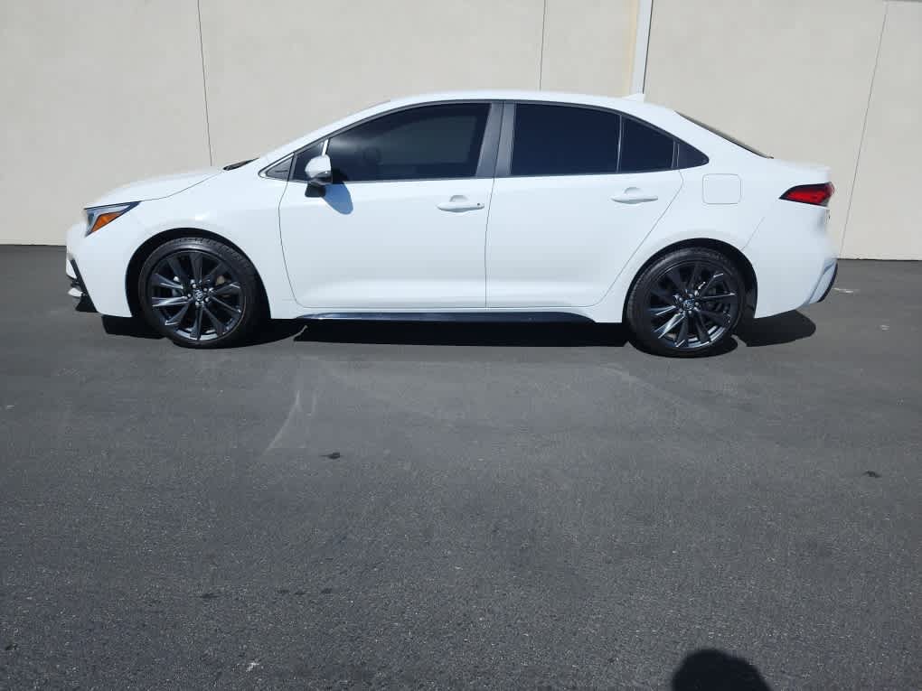 Used 2025 Toyota Corolla SE FWD image 4