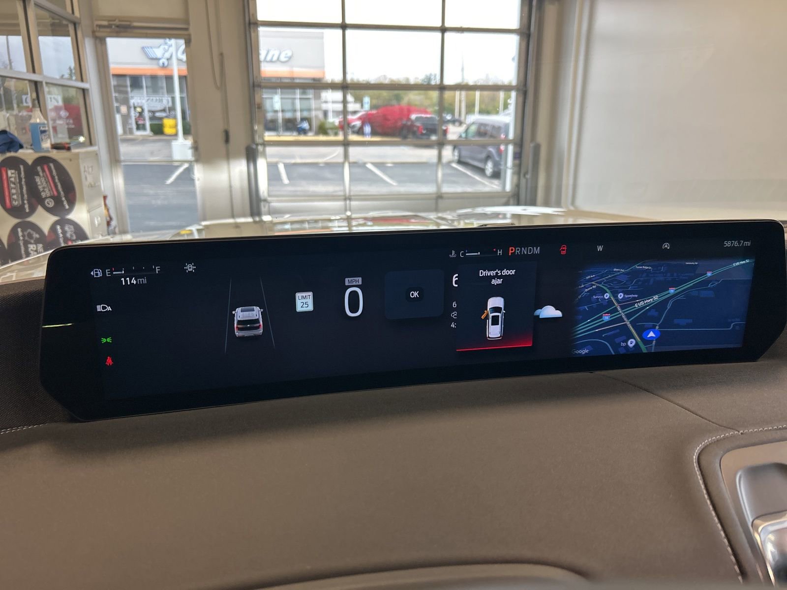 Used 2025 Ford Expedition Max Platinum w/ Stealth Appearance Package image 28