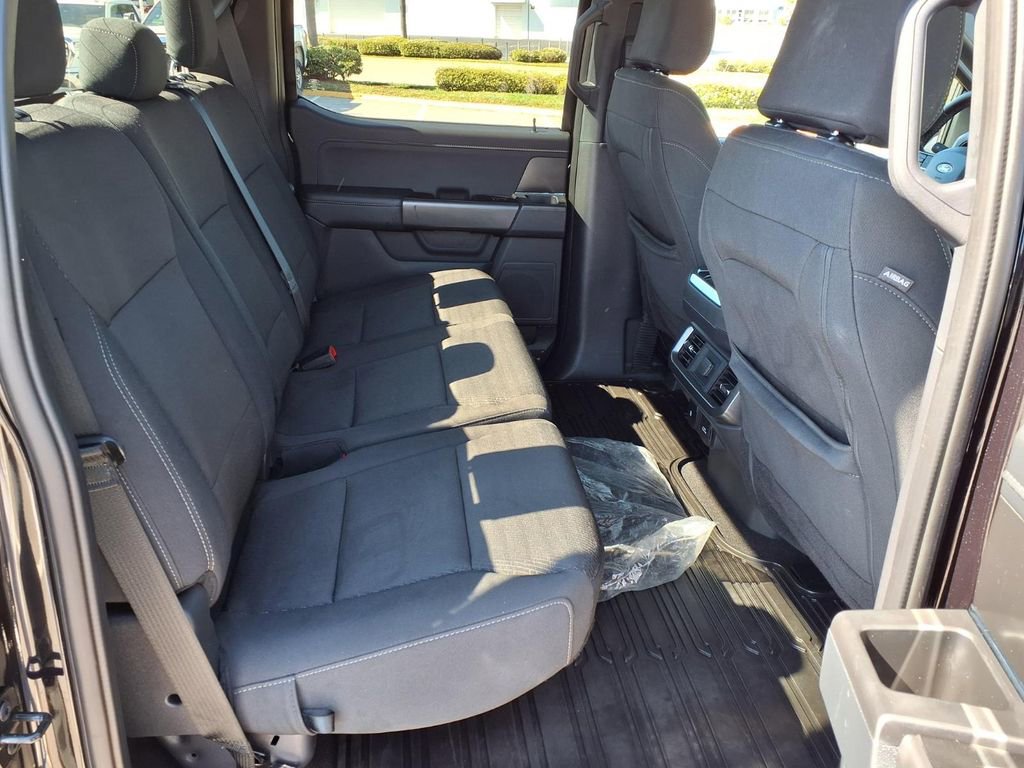 Used 2024 Ford F150 XLT w/ XLT Black Appearance Package AWD/4WD image 17