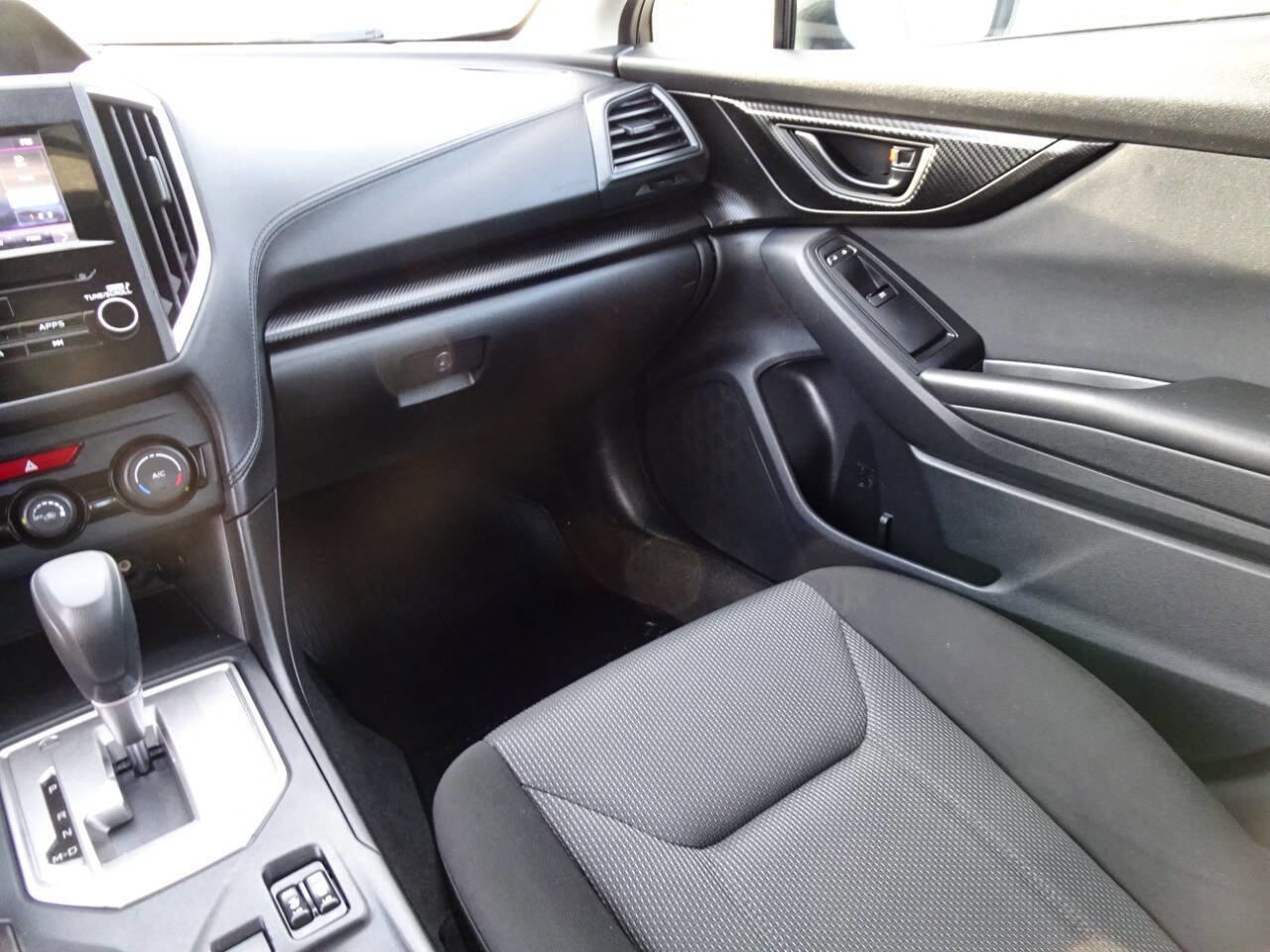 Used 2019 Subaru Impreza 2.0i Premium image 16