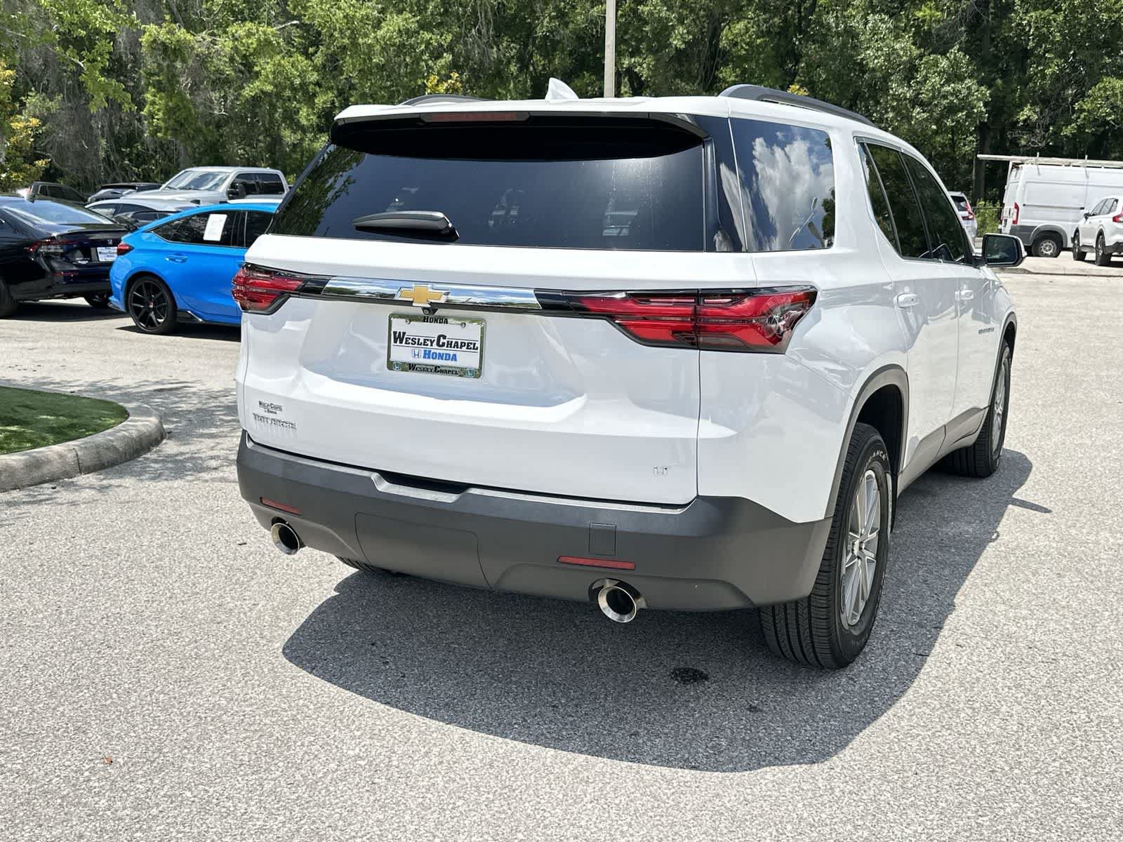 Used 2023 Chevrolet Traverse LT FWD image 5