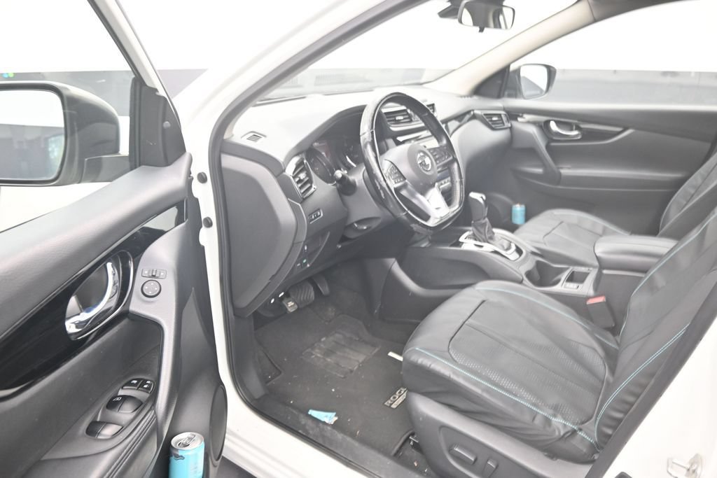 Used 2021 Nissan Rogue Sport SV FWD image 9
