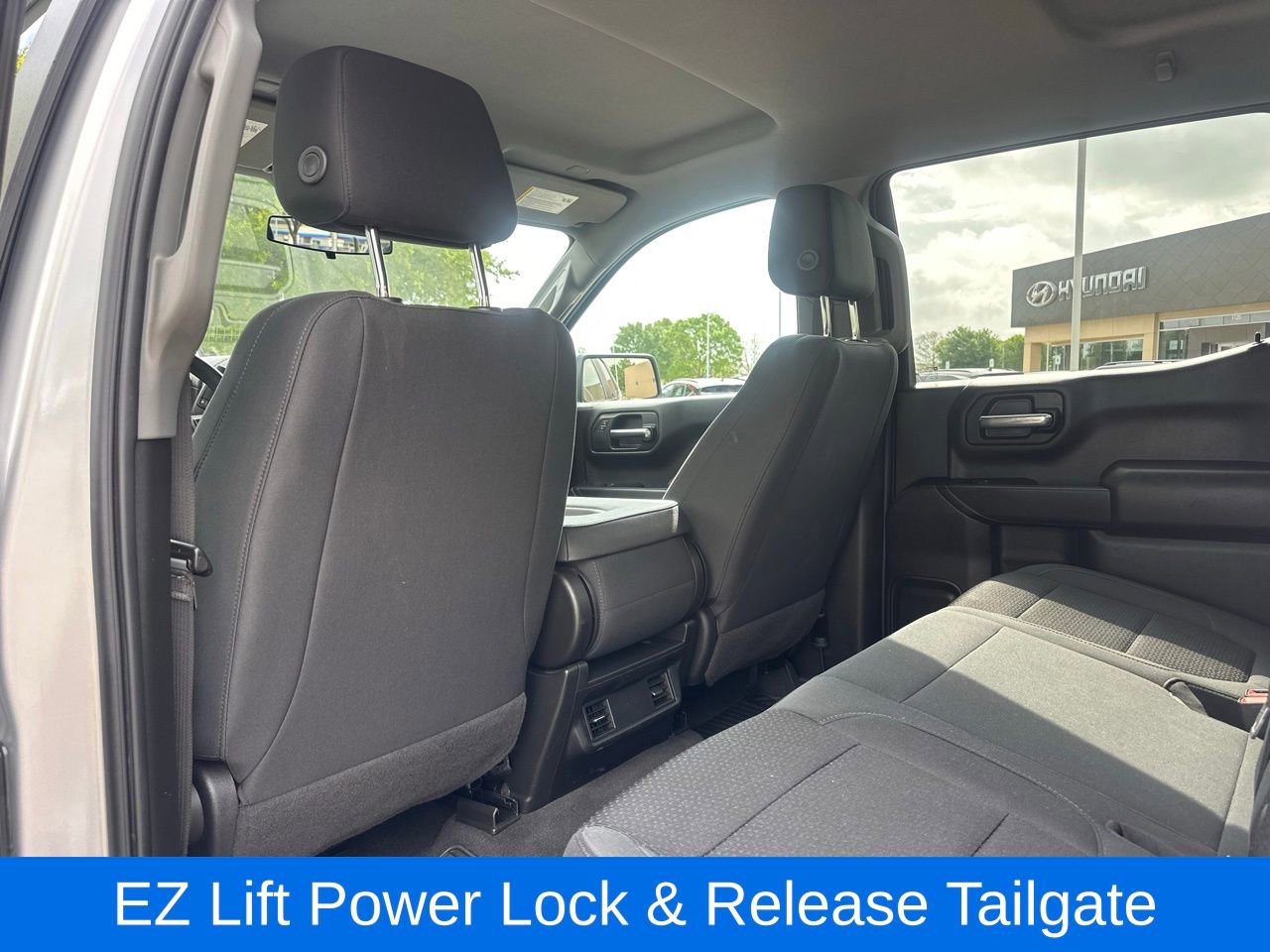 Used 2022 Chevrolet Silverado 1500 Custom Trail Boss AWD/4WD image 14