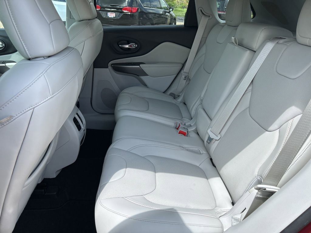 Used 2021 Jeep Cherokee Limited w/ Elite Package image 13