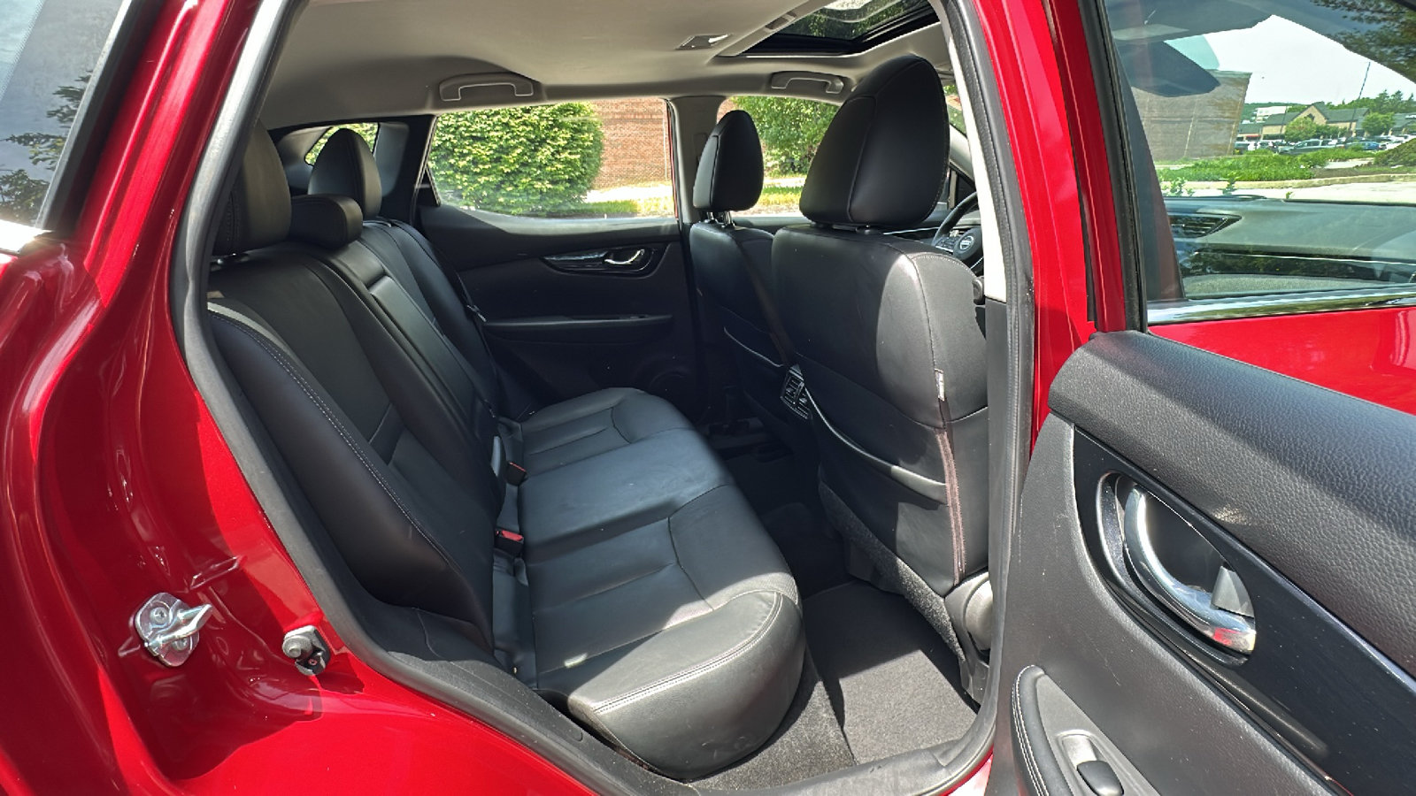 Certified 2018 Nissan Rogue Sport SL w/ SL Premium Package AWD/4WD image 26