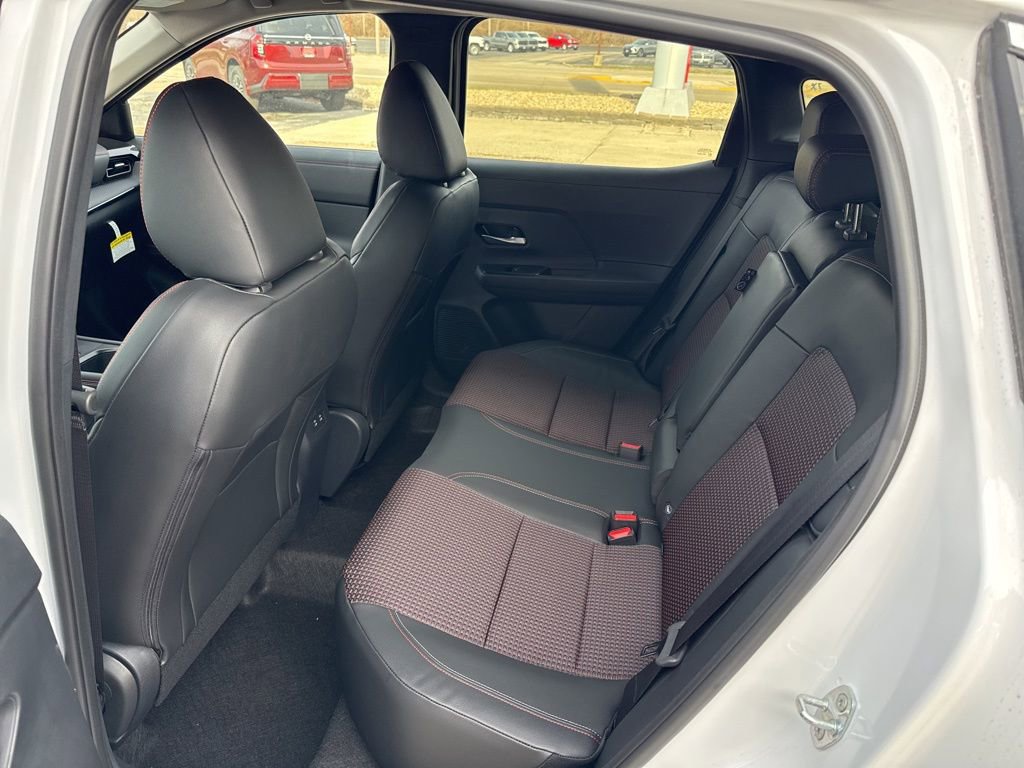 New 2026 Nissan Kicks SR w/ Cold Weather Package image 18