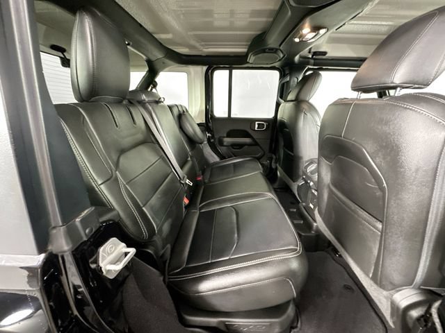Used 2023 Jeep Wrangler Unlimited Sahara w/ Cold Weather Group AWD/4WD image 28