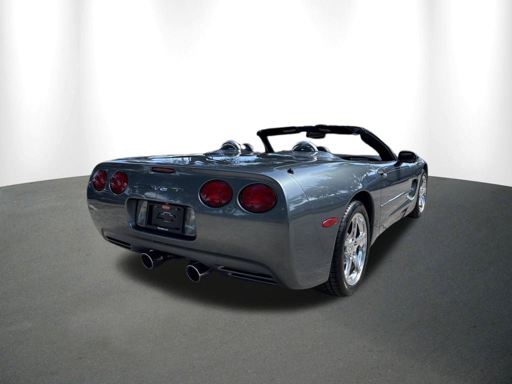Used 2004 Chevrolet Corvette Convertible w/ Preferred Equipment Group RWD image 11