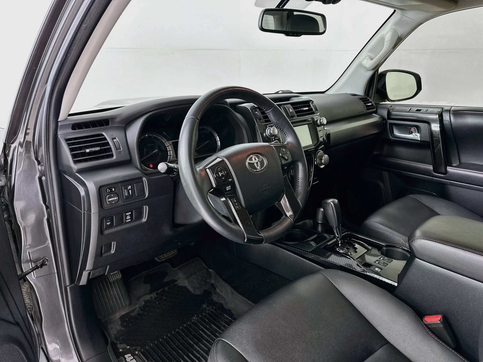 Used 2019 Toyota 4Runner TRD Off-Road Premium AWD/4WD image 10