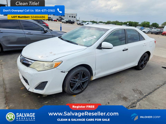 Used 2012 Toyota Camry LE FWD image 1