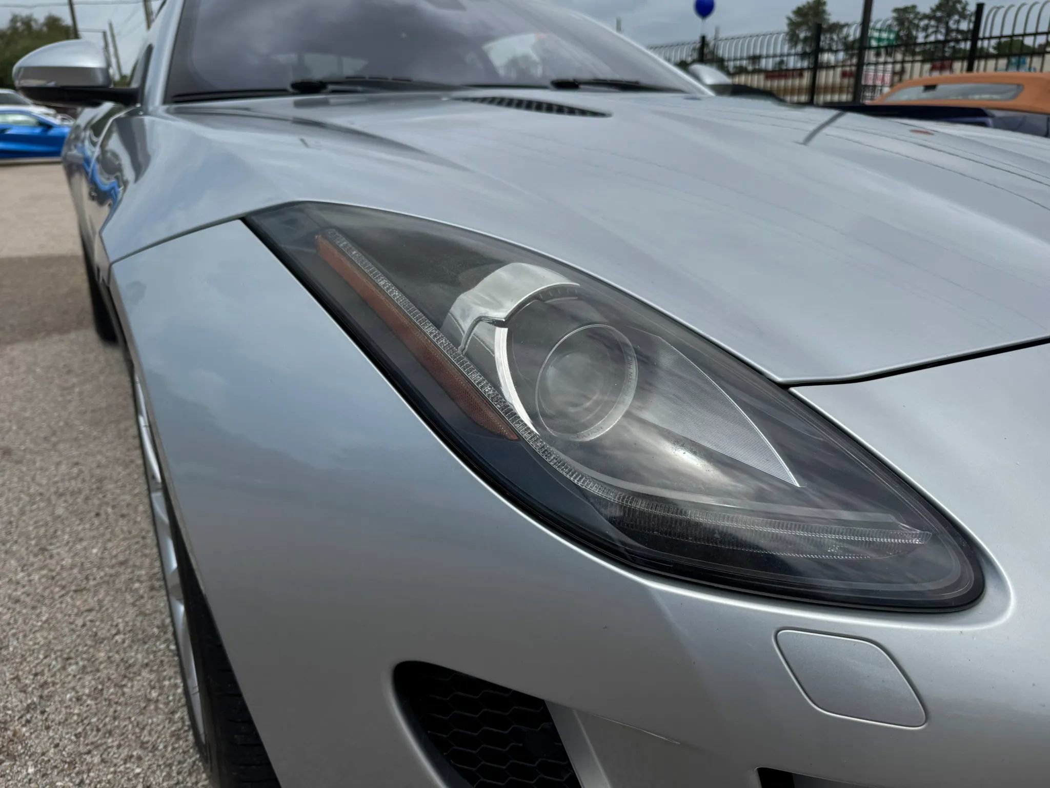 Used 2017 Jaguar F-TYPE Coupe RWD image 21