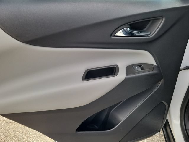 Used 2023 Chevrolet Equinox LS FWD image 16