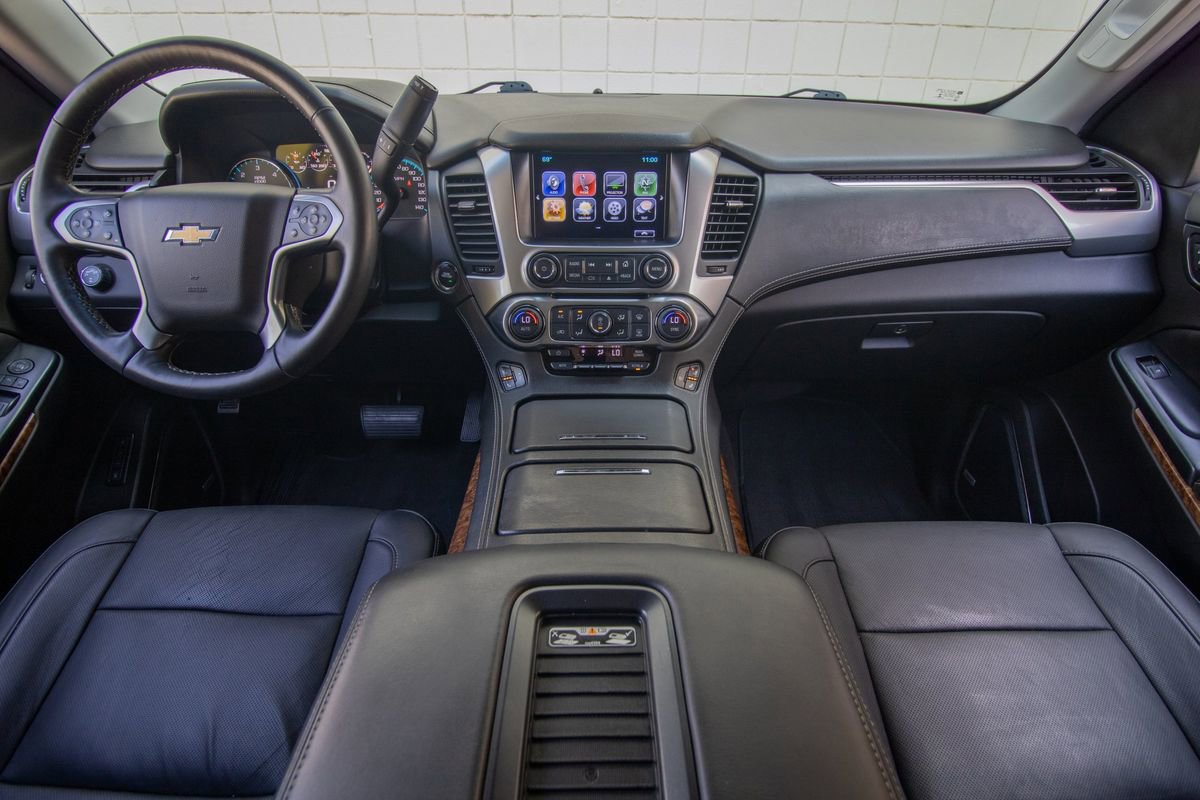 Used 2017 Chevrolet Suburban Premier AWD/4WD image 45