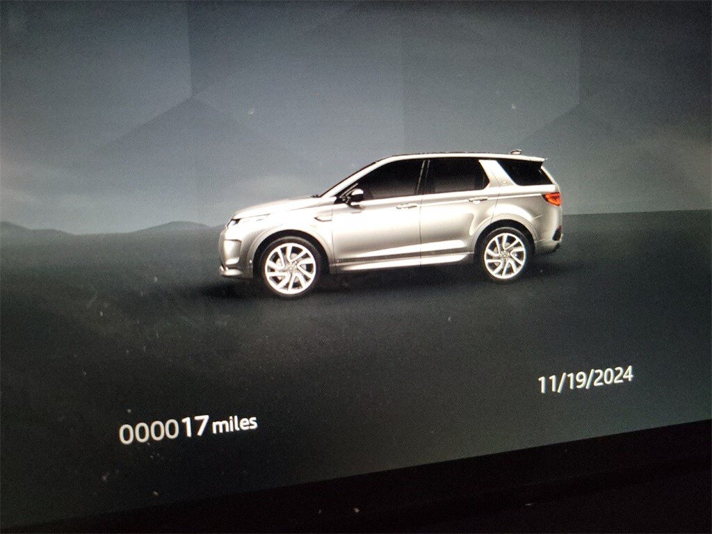 New 2025 Land Rover Discovery Sport Dynamic SE AWD/4WD image 18