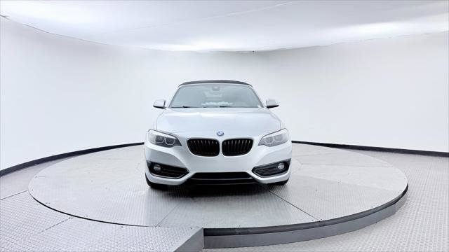 Used 2020 BMW 230i xDrive Convertible AWD/4WD image 38