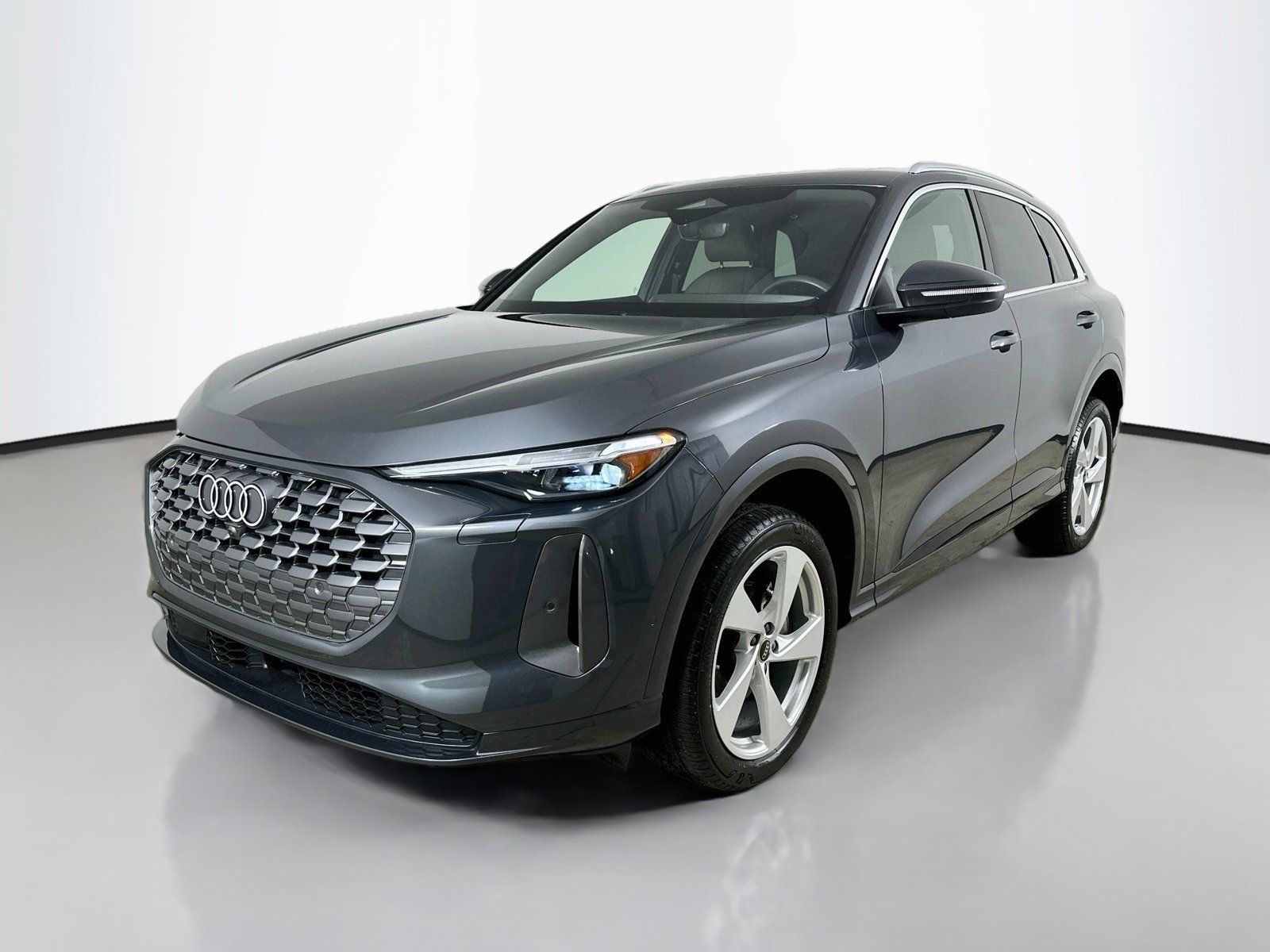 Used 2025 Audi Q5 Premium Plus w/ Premium Plus