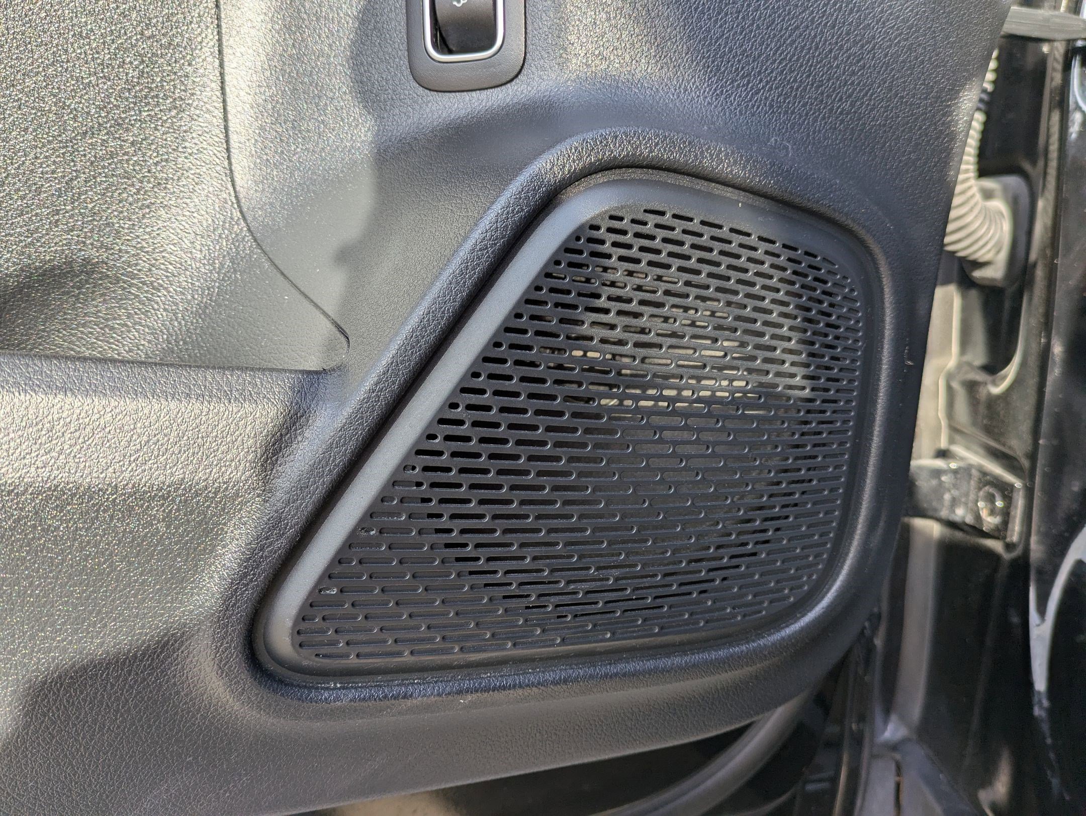 Used 2024 Mercedes-Benz GLB 250 image 15