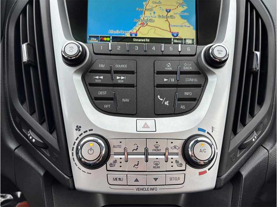 Used 2017 Chevrolet Equinox Premier w/ Enhanced Convenience Package FWD image 27