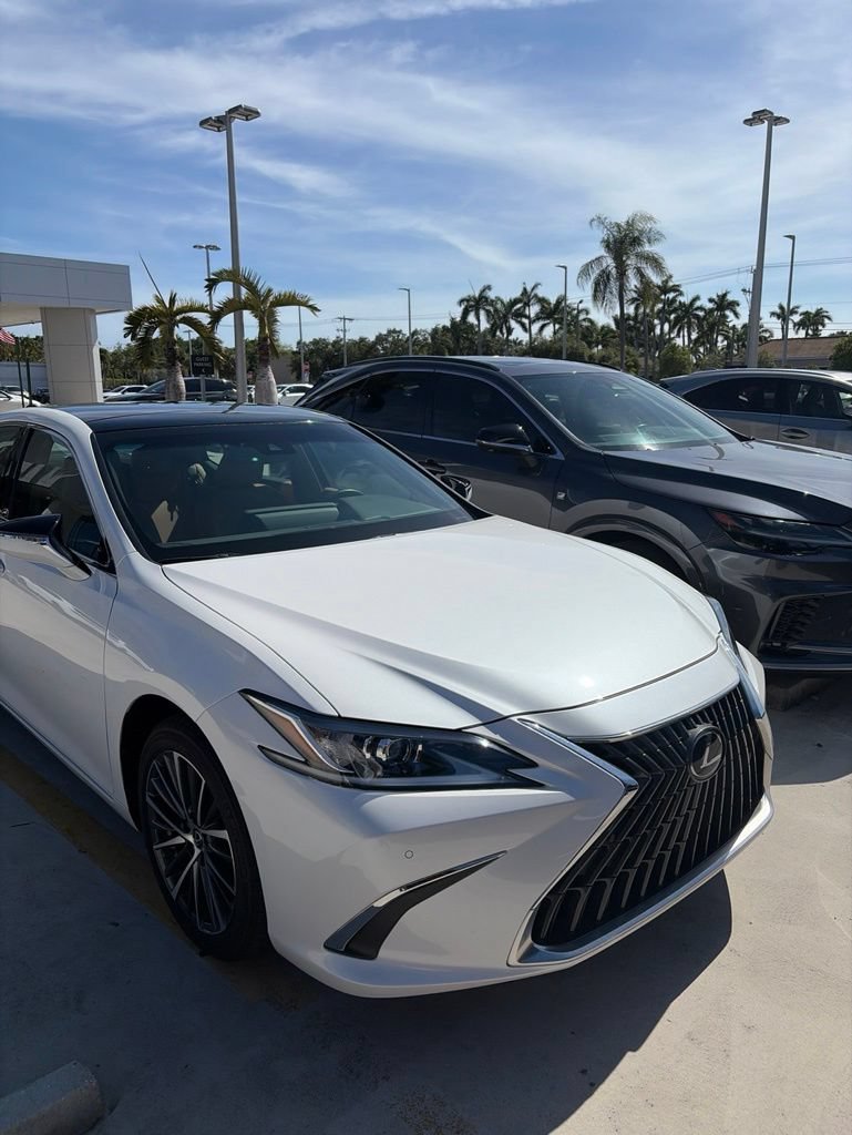Used 2023 Lexus ES 350 w/ Premium Package