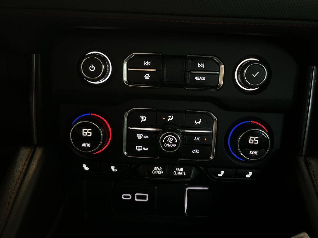 Used 2024 Chevrolet Tahoe RST w/ Luxury Package RWD image 25