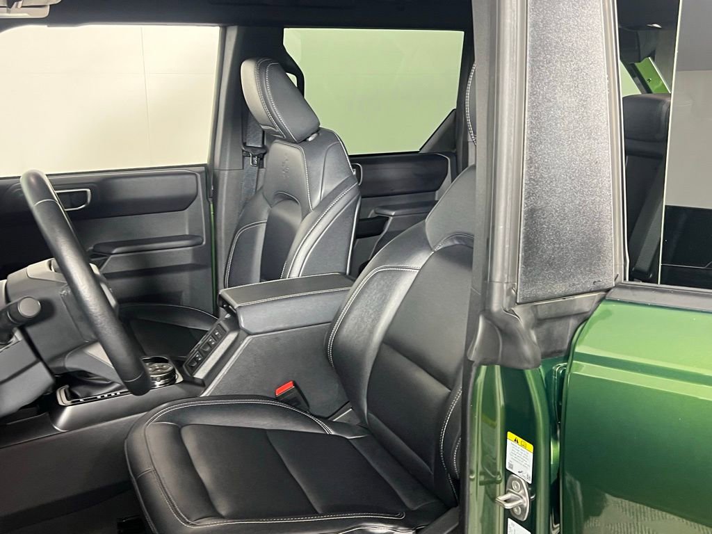 Used 2025 Ford Bronco Badlands image 19