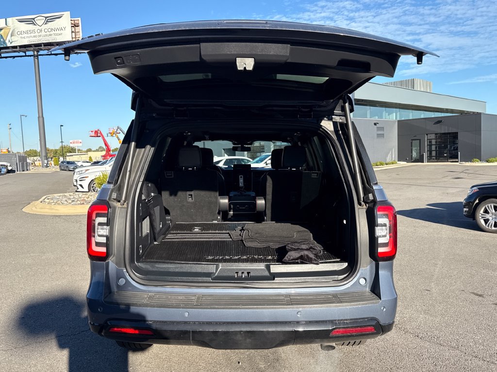 Used 2023 Ford Expedition Limited AWD/4WD image 6