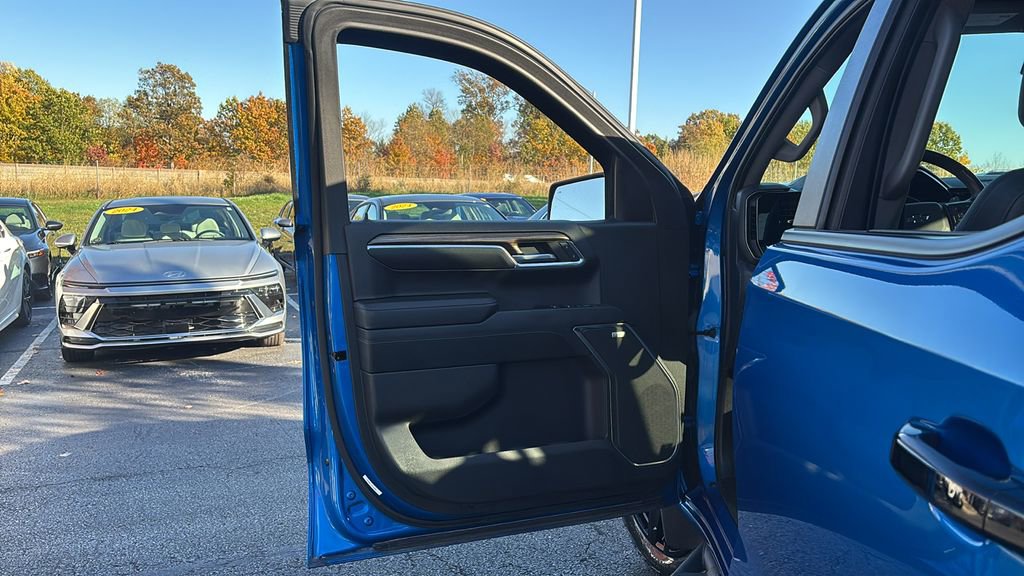 Used 2022 Chevrolet Silverado 1500 LT Trail Boss w/ LT Trail Boss Premium Package image 11