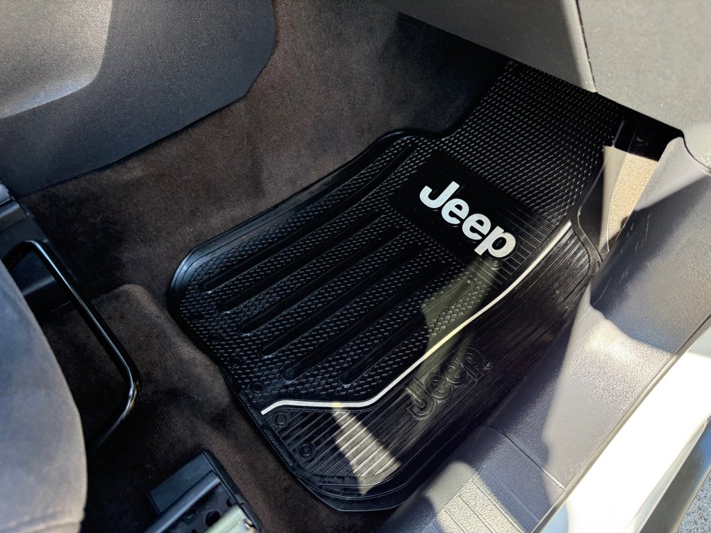 Used 2015 Jeep Compass Sport w/ Power Value Group image 17