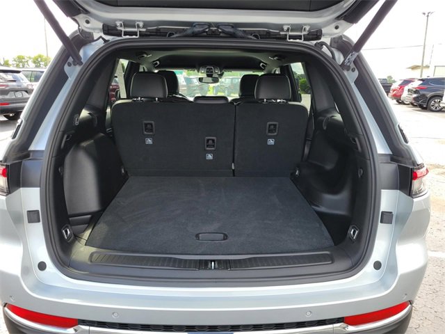 Used 2024 Jeep Grand Cherokee Limited image 13