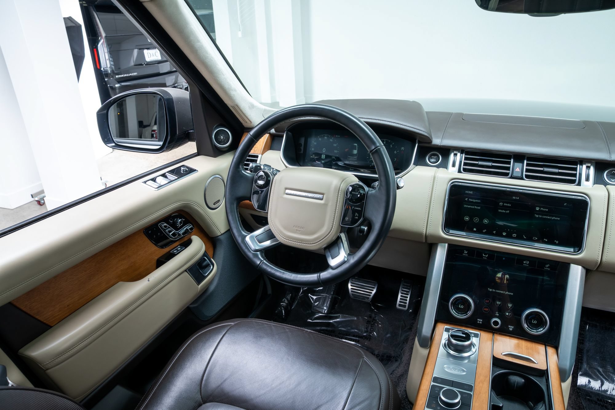 Used 2022 Land Rover Range Rover Autobiography AWD/4WD image 9