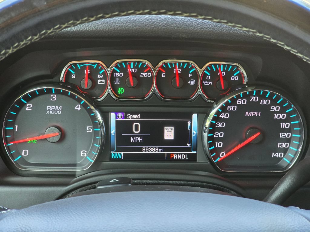 Used 2020 Chevrolet Suburban LT RWD image 33