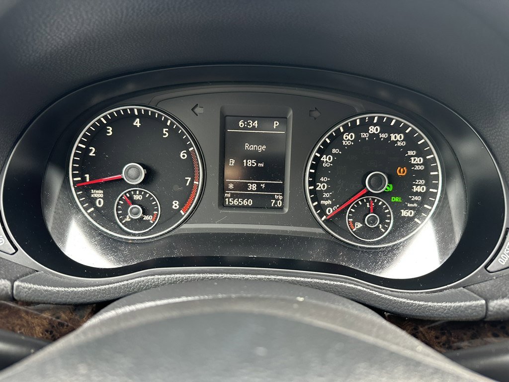 Used 2015 Volkswagen Passat 1.8T SEL Premium image 39