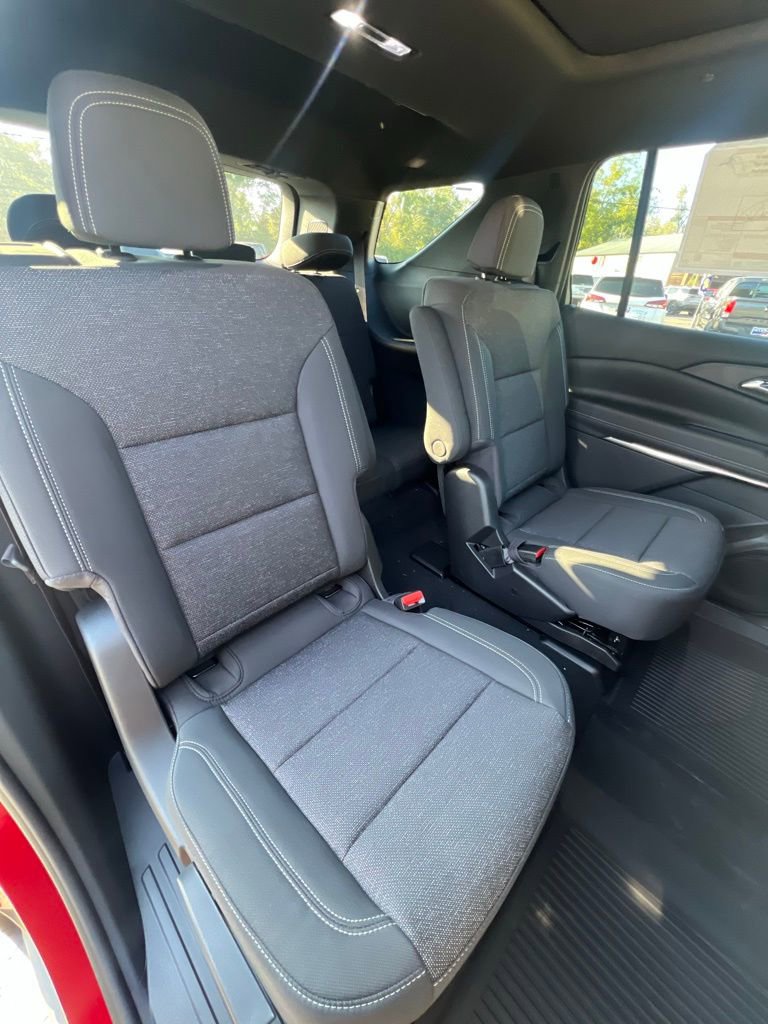 New 2026 Chevrolet Traverse LT image 15