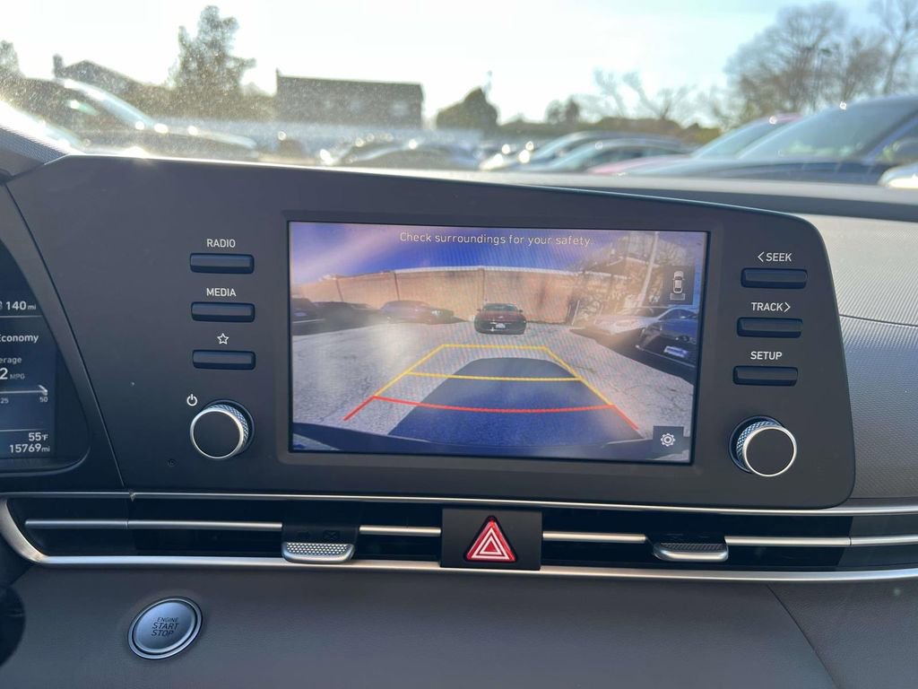 Certified 2023 Hyundai Elantra SEL w/ Preferred Accessory Package image 27