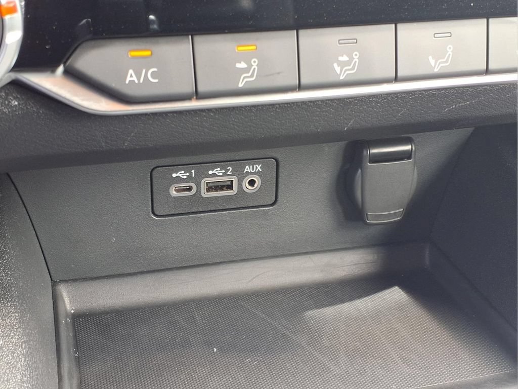 Used 2025 Nissan Altima 2.5 SV FWD image 13