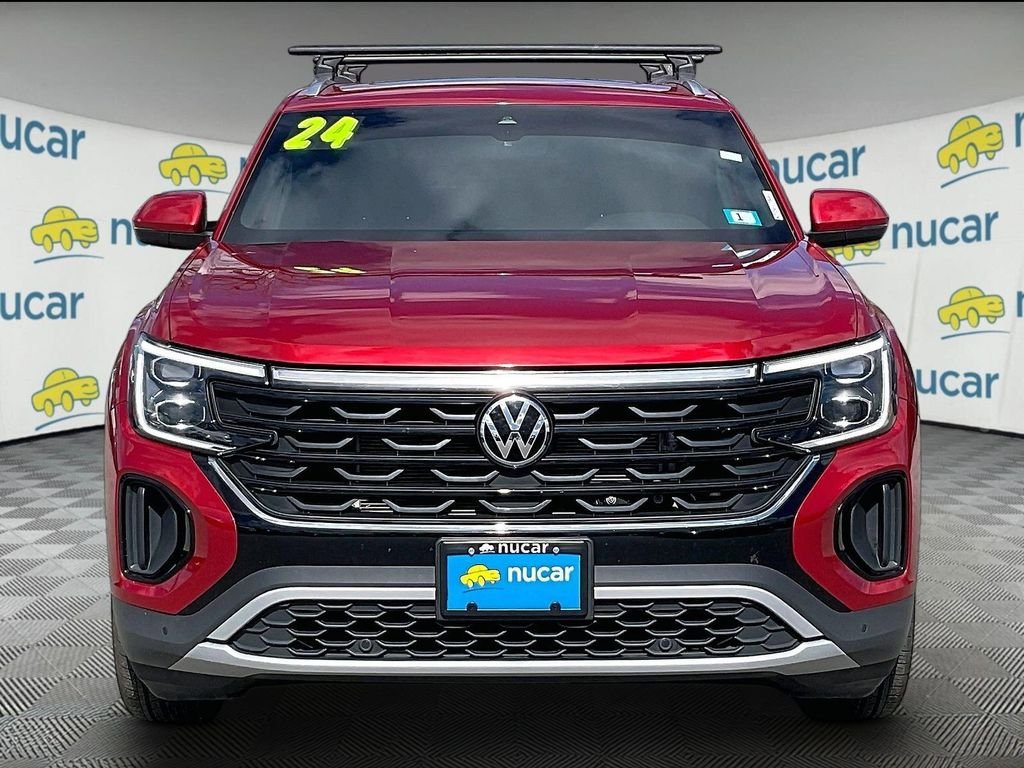 Used 2024 Volkswagen Atlas Cross Sport SE AWD/4WD image 2