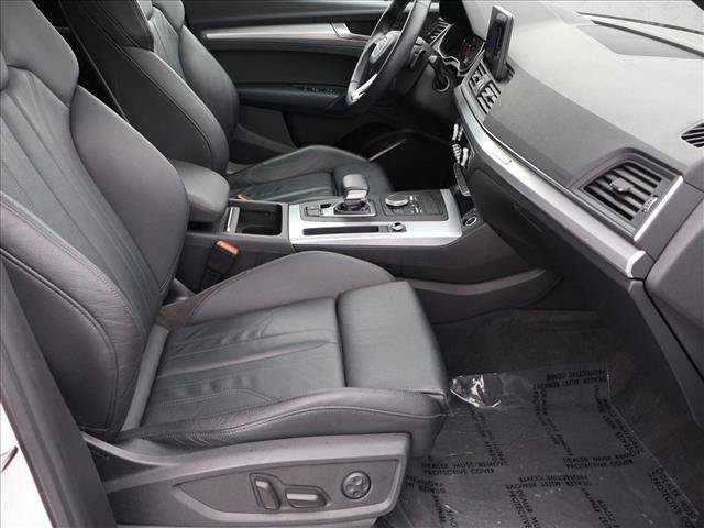 Used 2020 Audi Q5 2.0T Premium AWD/4WD image 27
