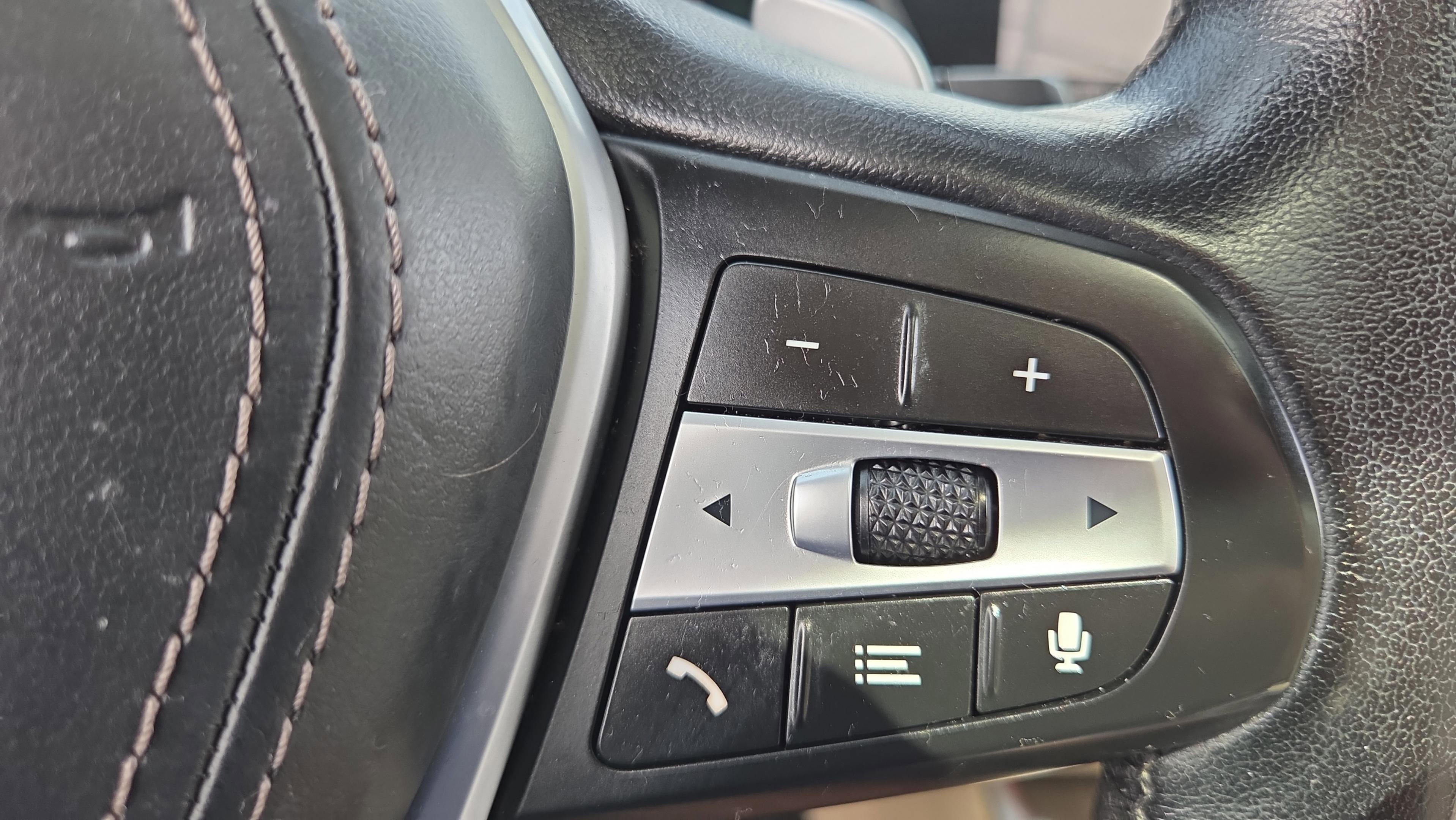 Certified 2022 BMW X5 sDrive40i w/ Premium Package RWD image 25