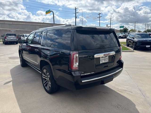 Used 2018 GMC Yukon XL Denali w/ Denali Ultimate Package RWD image 5