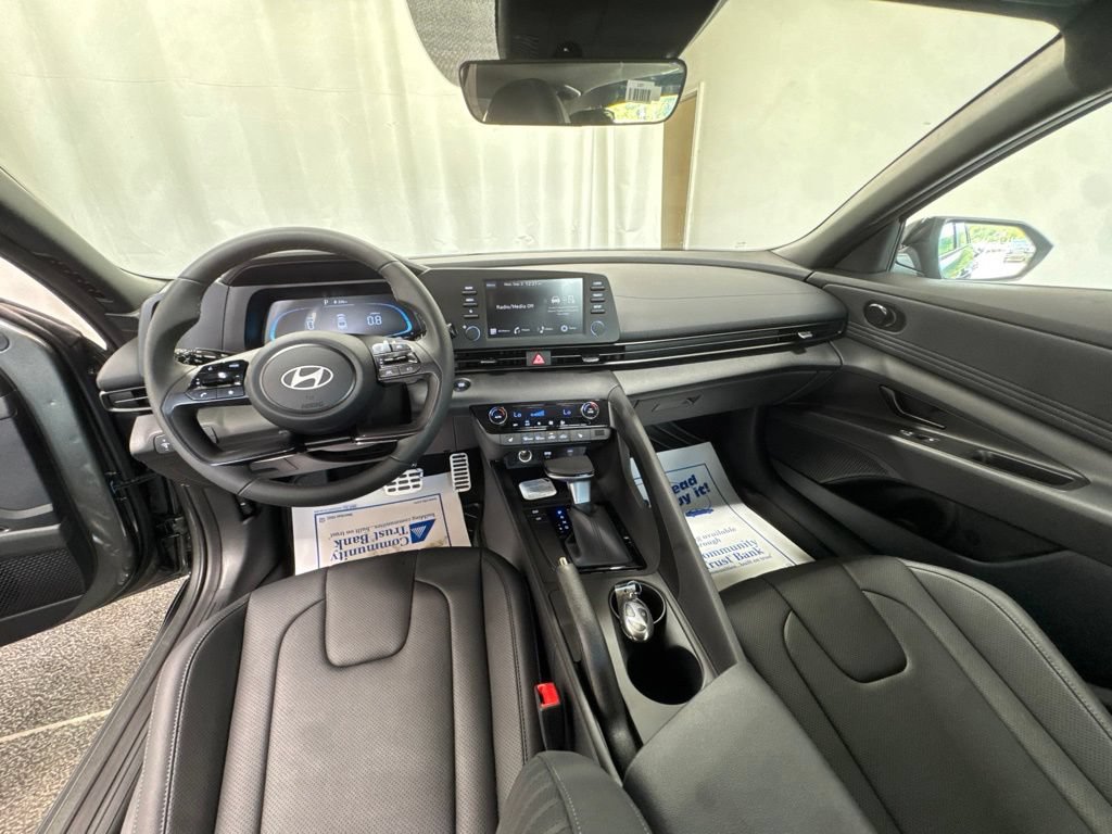 New 2026 Hyundai Elantra SEL Sport FWD image 25