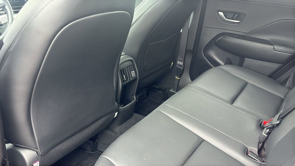Used 2024 Hyundai Kona Limited AWD/4WD image 30